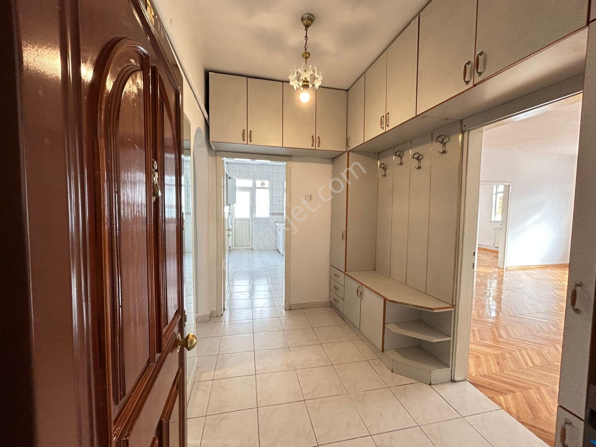 Taner'den Dikmen Sokullu'da 3+1 Kombili Güney Doğu Üst Kat Ön Cephe - Görsel 30