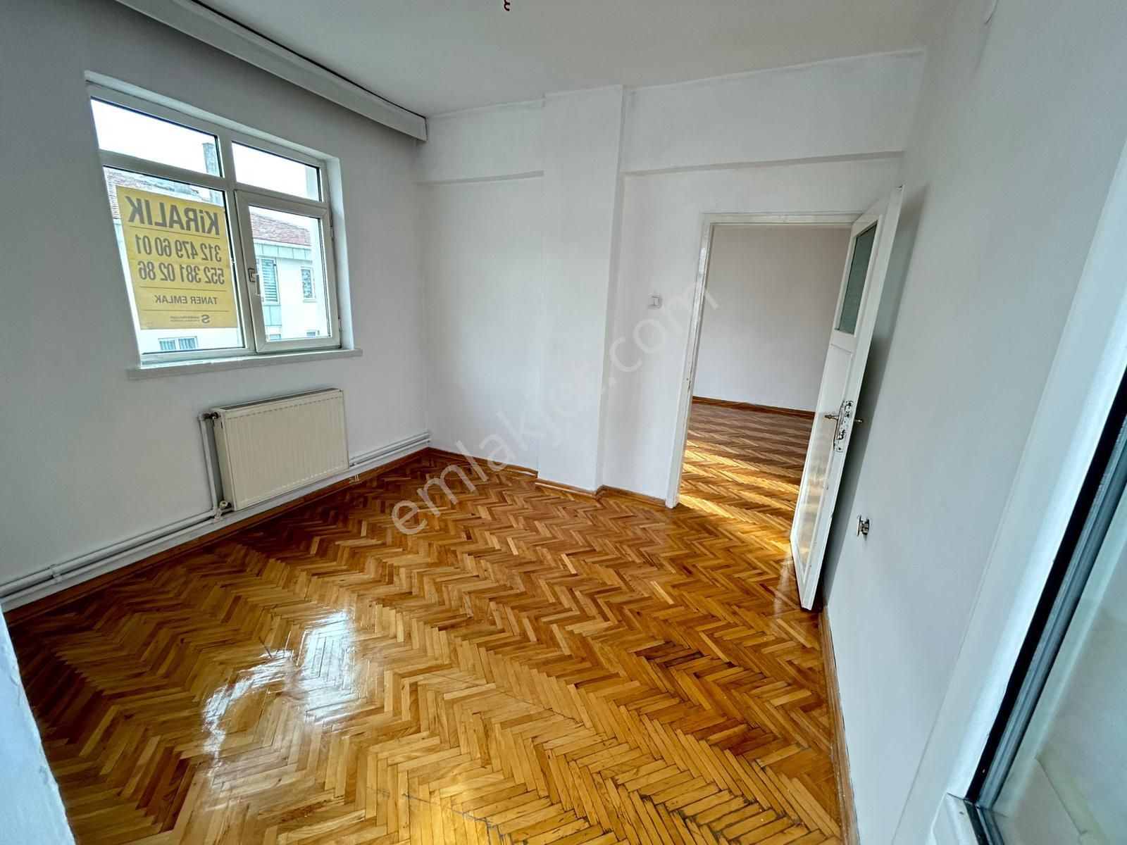 Taner'den Dikmen Sokullu'da 3+1 Kombili Güney Doğu Üst Kat Ön Cephe - Görsel 26