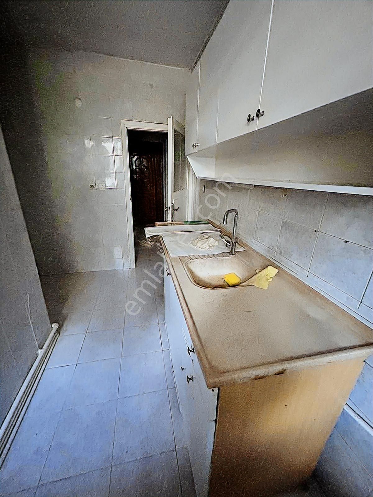 Sefaköy Kemalpaşa'da Satılık 2+1 Daire, Metrobüse 5 Dk! - Görsel 8