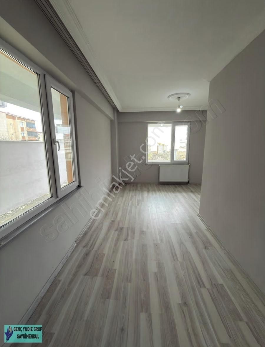 Yunus Emre Mahallesinde Geniş Yüksek Giriş 2+1 Satılık Daire - Görsel 3