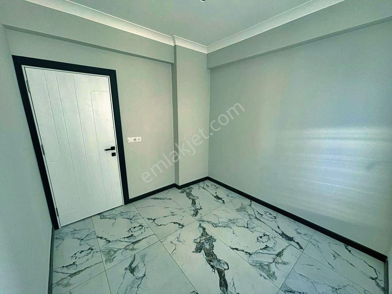 Uytundan Burhaniye Bademalanında Yerden Isıtmalı Arakat 2+1daire - Görsel 22