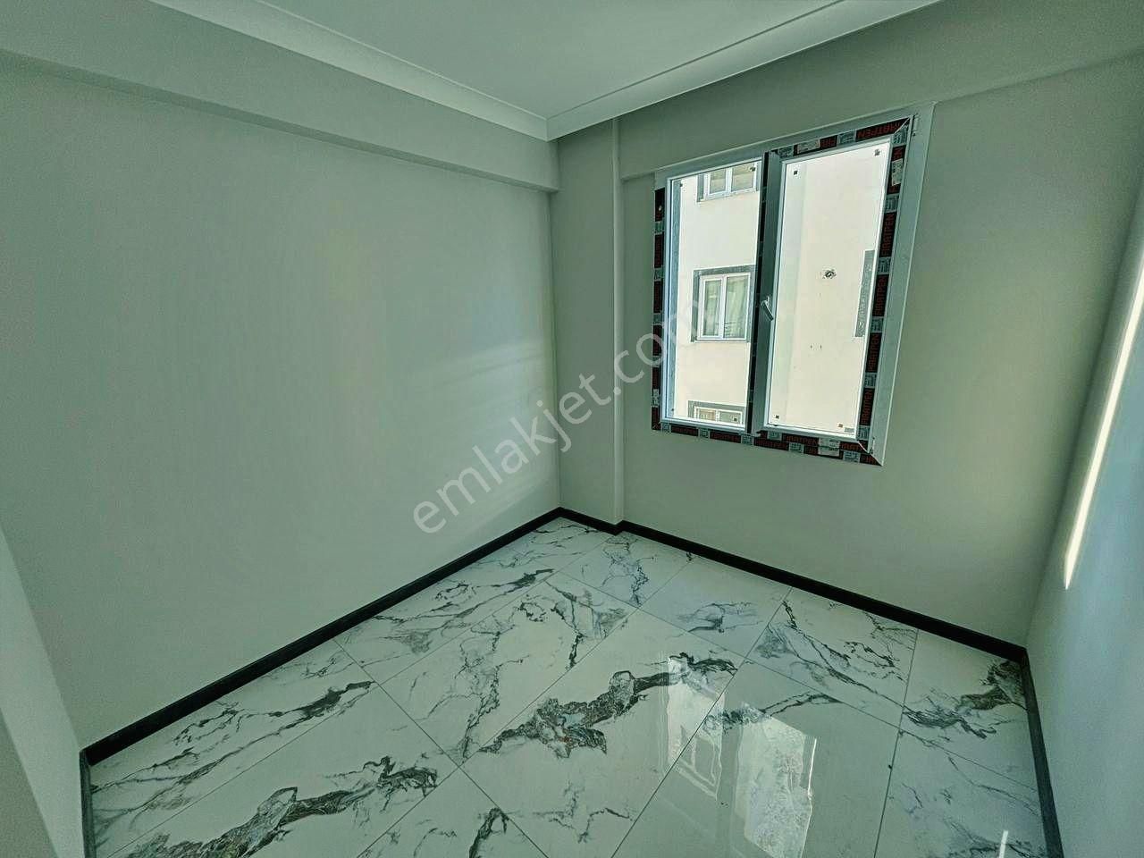 Uytundan Burhaniye Bademalanında Yerden Isıtmalı Arakat 2+1daire - Görsel 23