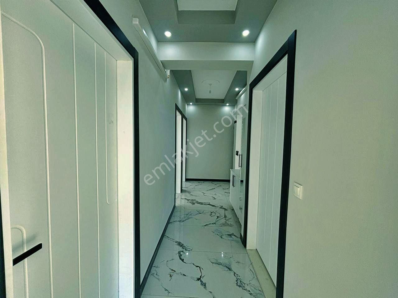 Uytundan Burhaniye Bademalanında Yerden Isıtmalı Arakat 2+1daire - Görsel 15