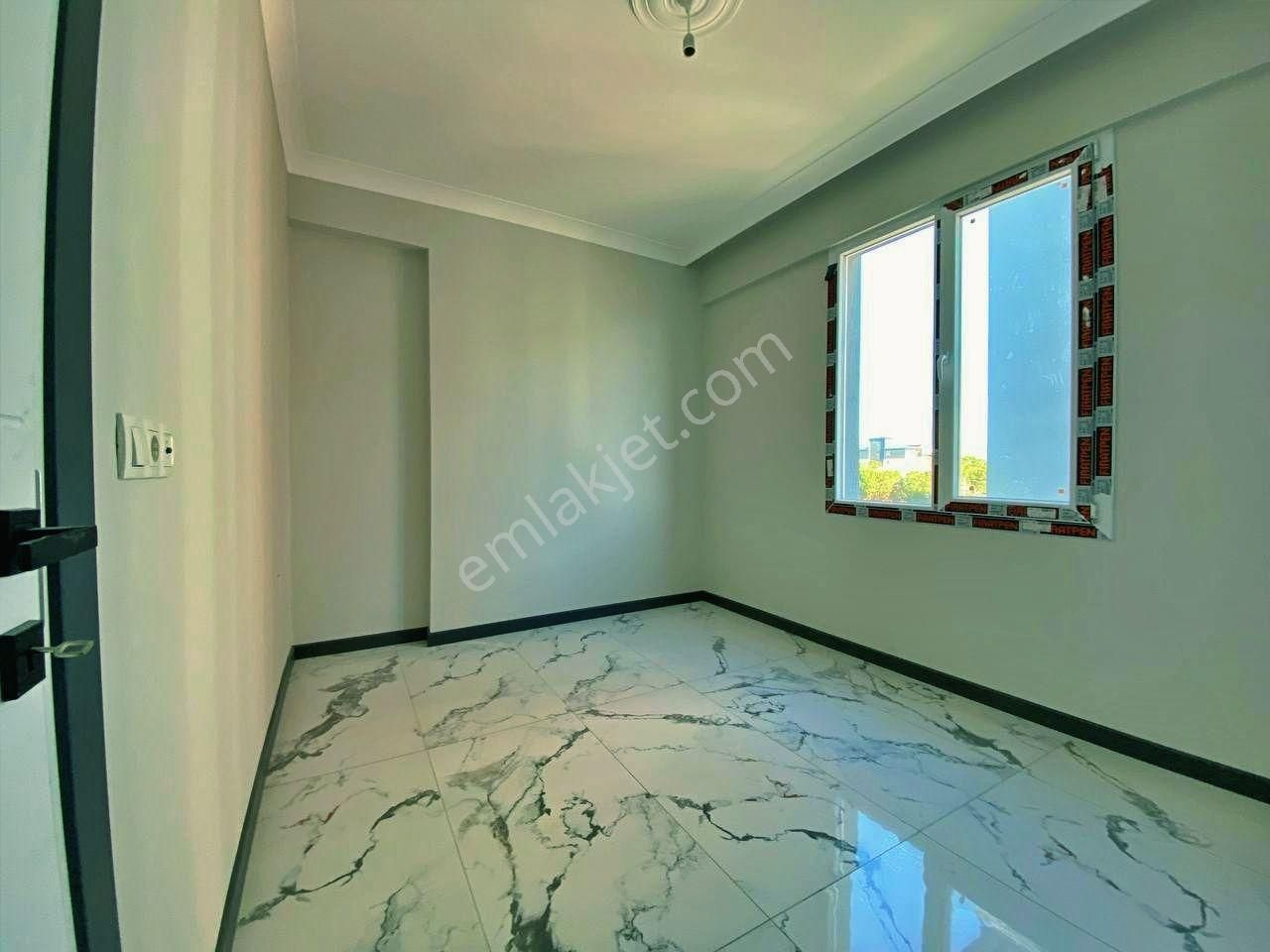 Uytundan Burhaniye Bademalanında Yerden Isıtmalı Arakat 1+1daire - Görsel 5