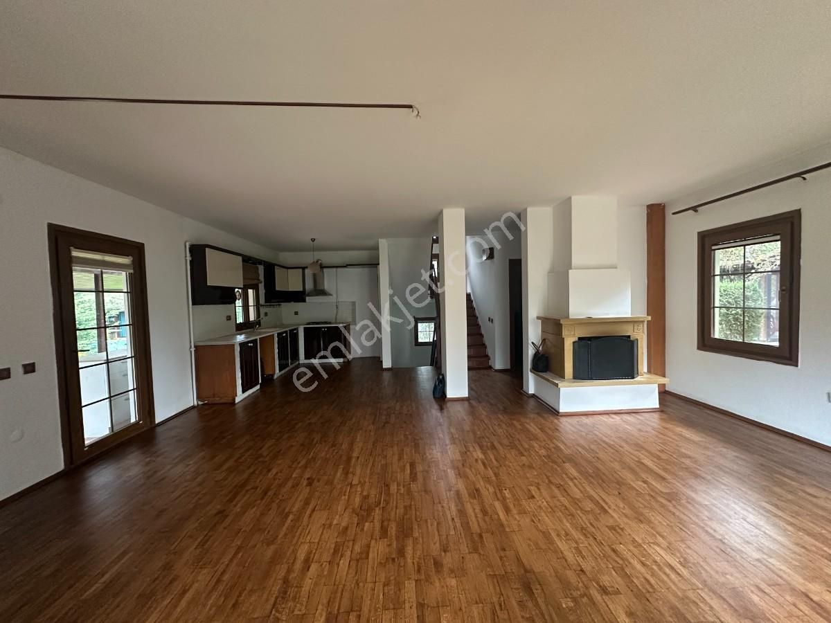 Turyap Tan Tuzla Masal Evlerin De 3+2 Kiralık Tripleks Villa - Görsel 3