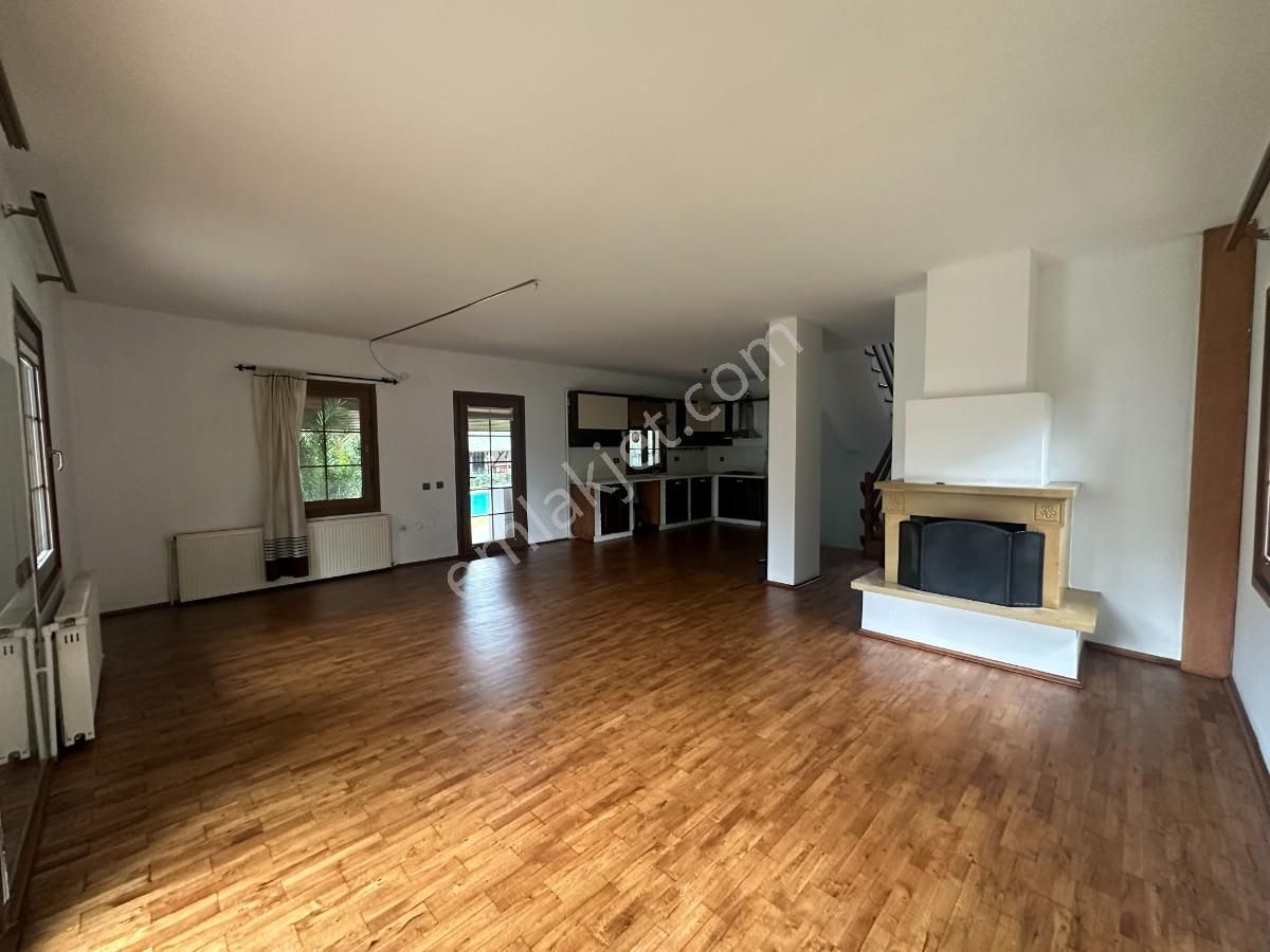 Turyap Tan Tuzla Masal Evlerin De 3+2 Kiralık Tripleks Villa - Görsel 4