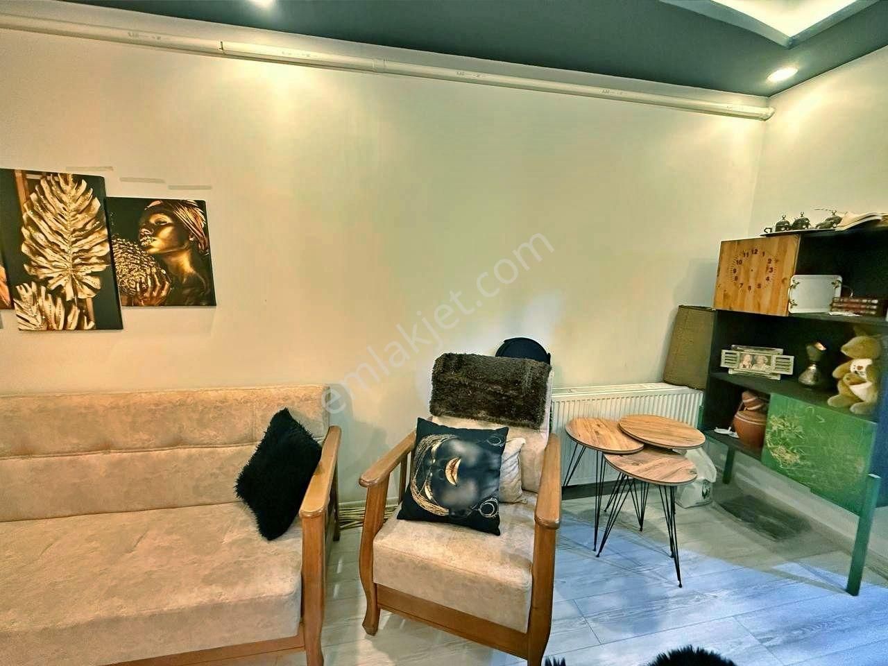 Uytundan Edremitte Lüks Tasarım Eşyalı Doğalgazlı 2+1 Kiralık - Görsel 32