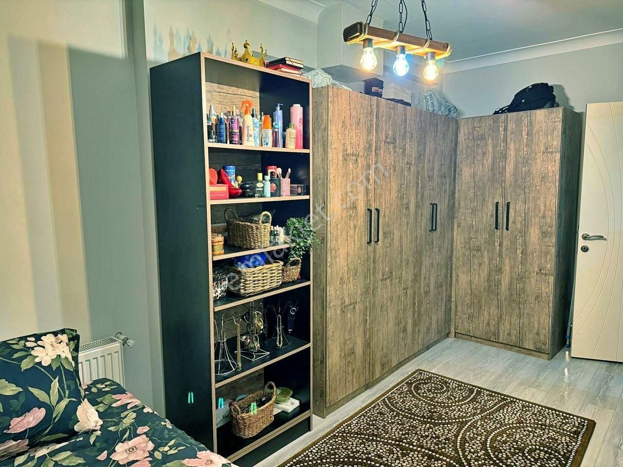 Uytundan Edremitte Lüks Tasarım Eşyalı Doğalgazlı 2+1 Kiralık - Görsel 8