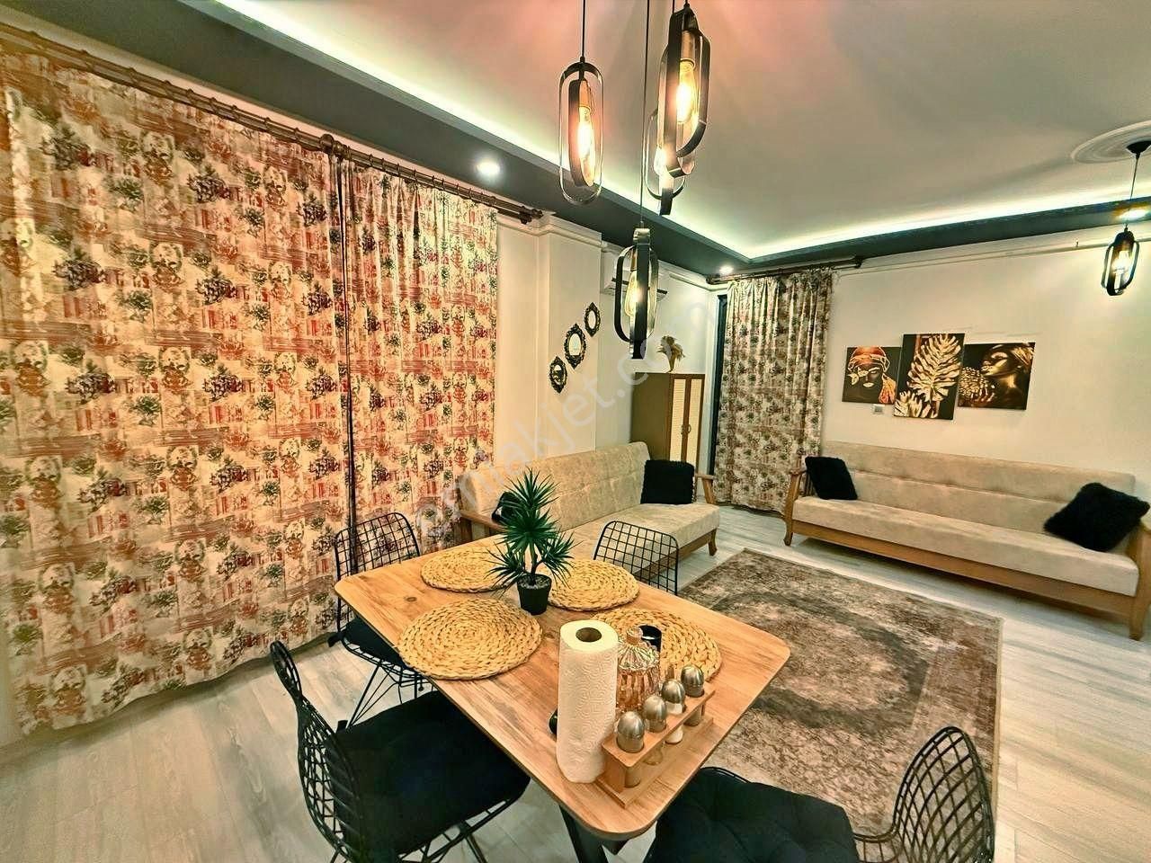 Uytundan Edremitte Lüks Tasarım Eşyalı Doğalgazlı 2+1 Kiralık - Görsel 22