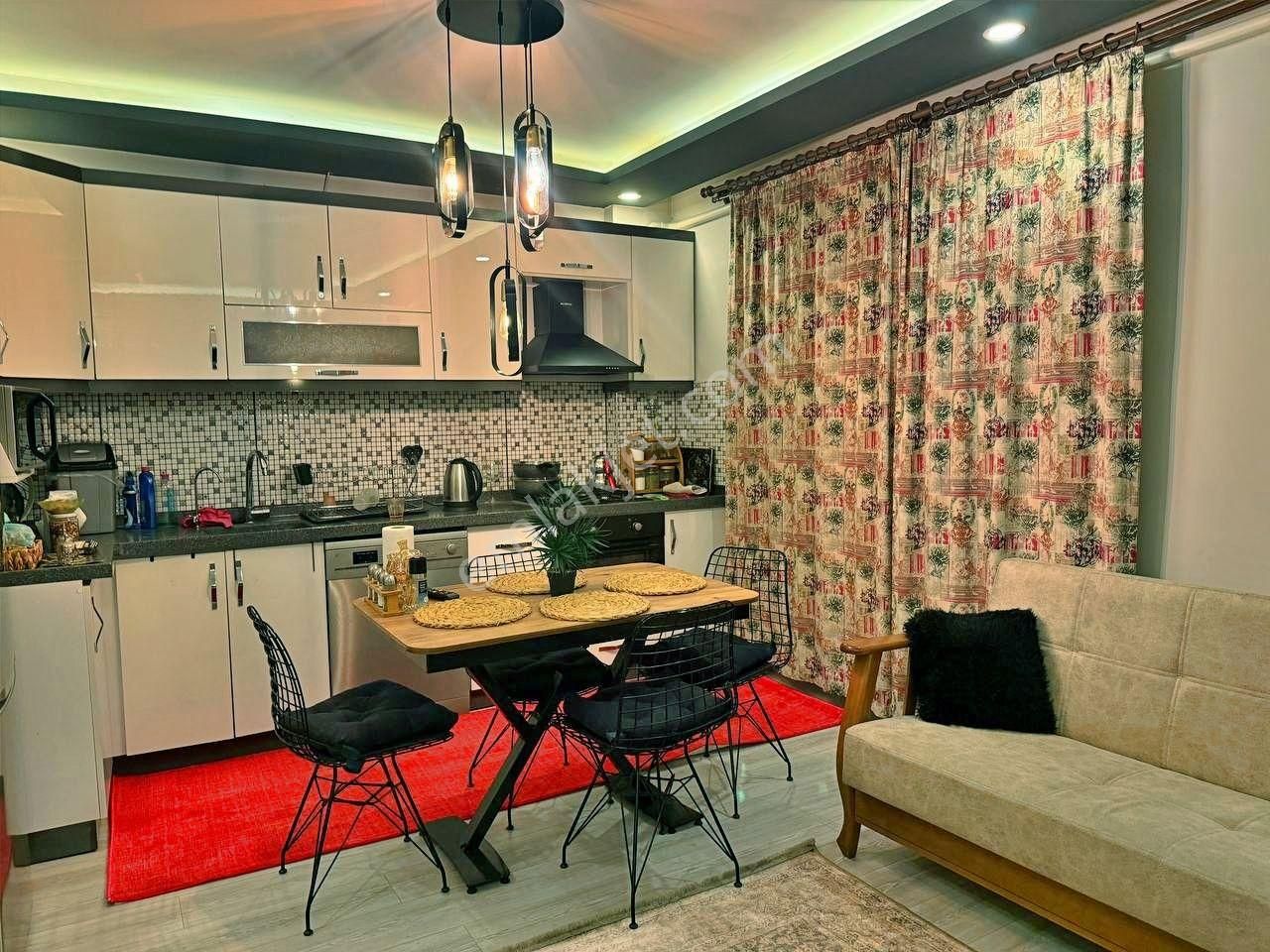 Uytundan Edremitte Lüks Tasarım Eşyalı Doğalgazlı 2+1 Kiralık - Görsel 27