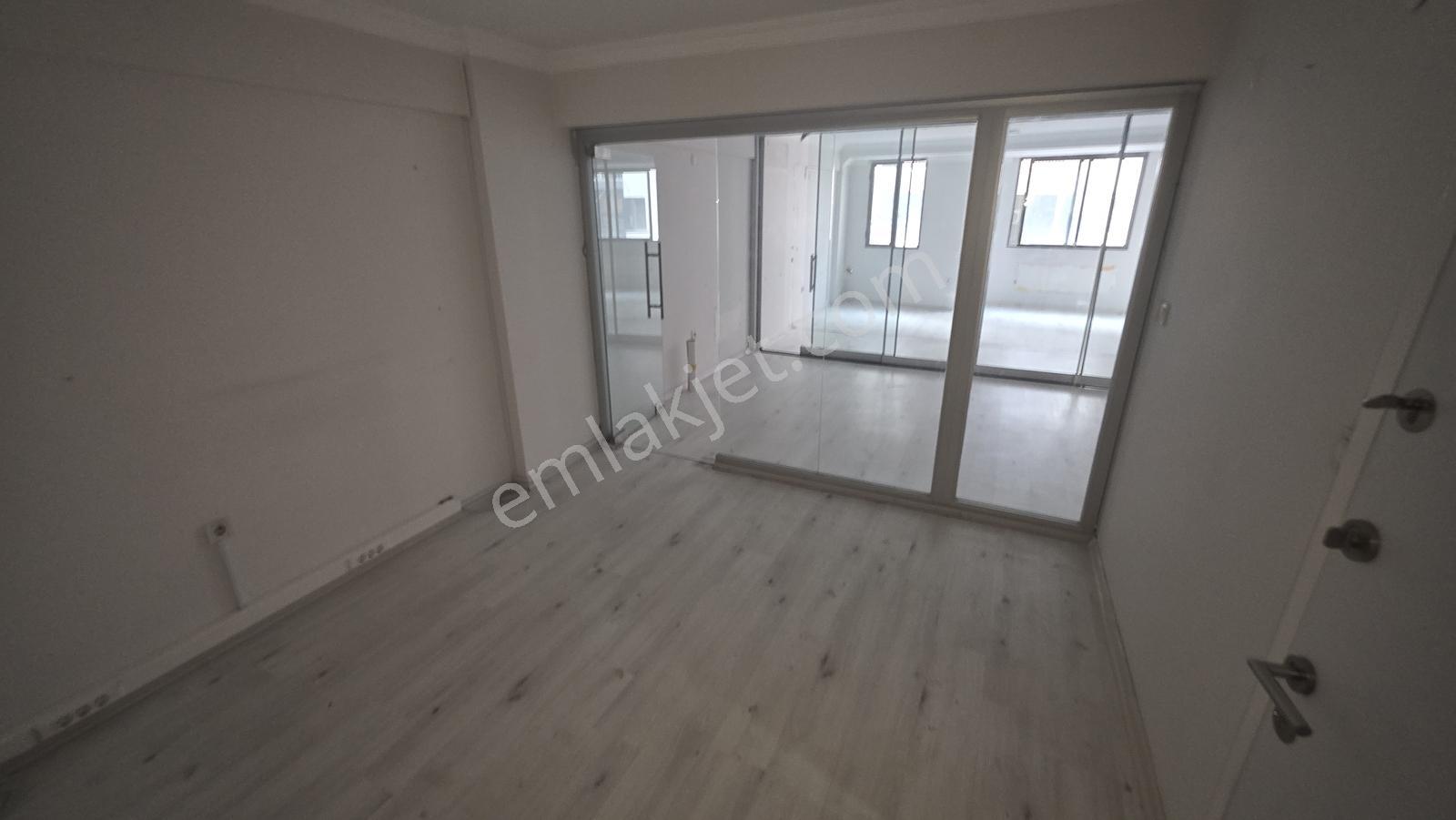 Alsancak Kıbrıs Şehitlerinde Ofis - Görsel 15