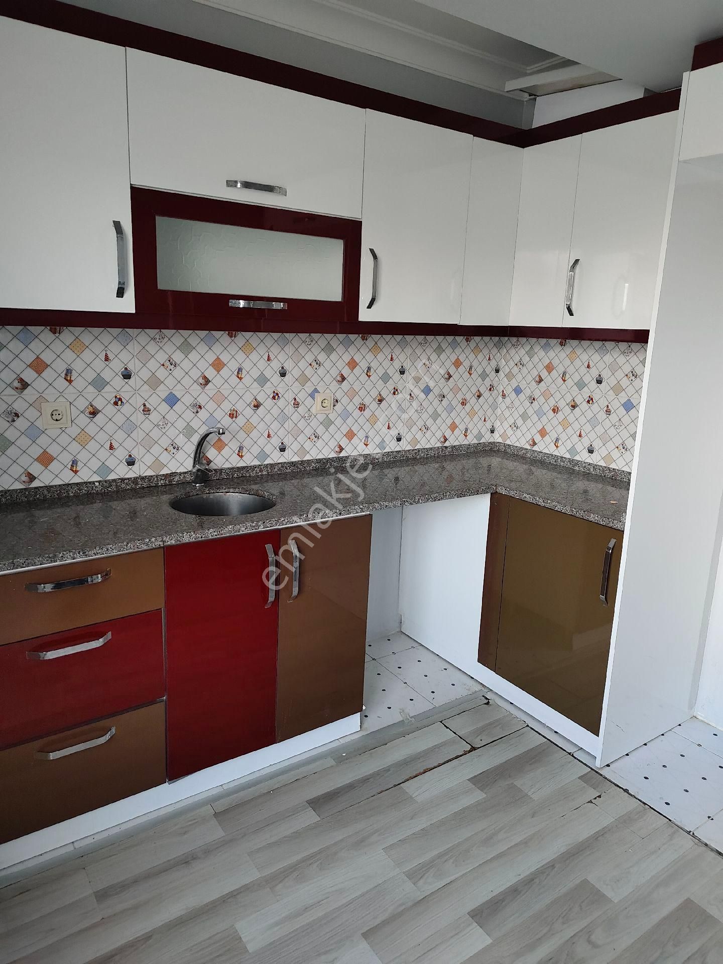 Çorlu Silahtarağa Mahellesinde Satilik 2t1 Daire - Görsel 2
