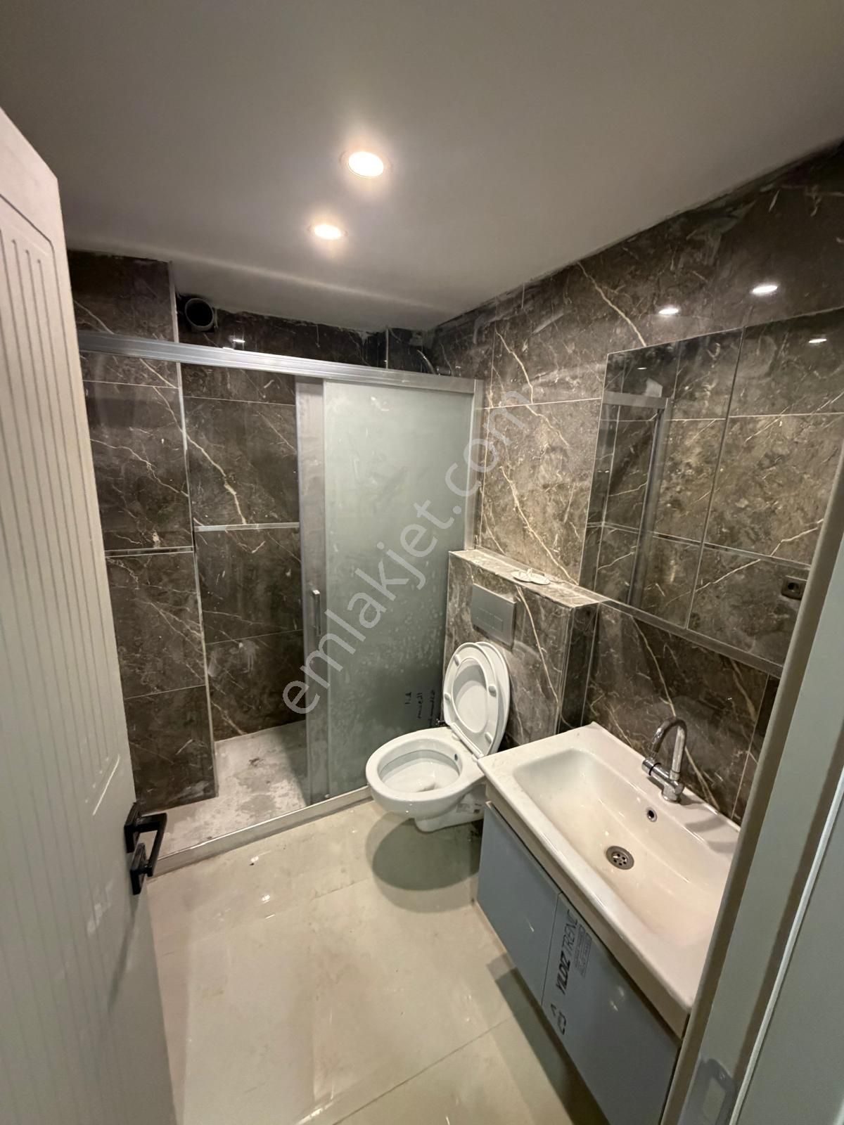 58. Bulvar'a Cephe Sıfır 2+1 Daire (oturuma Hazır) - Görsel 12