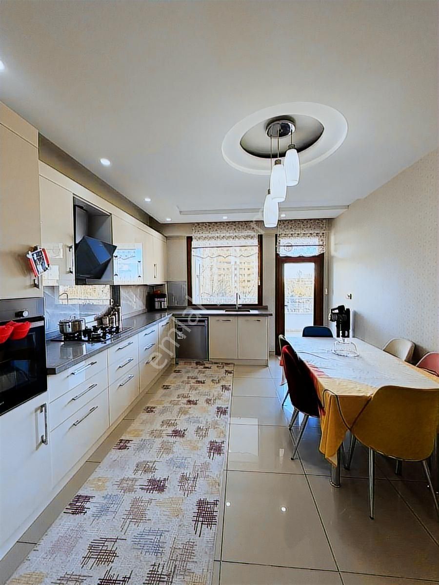 Tekel Kavşağında Geniş Ailelere Özel 4+1 Masrafsız Daire - Görsel 22