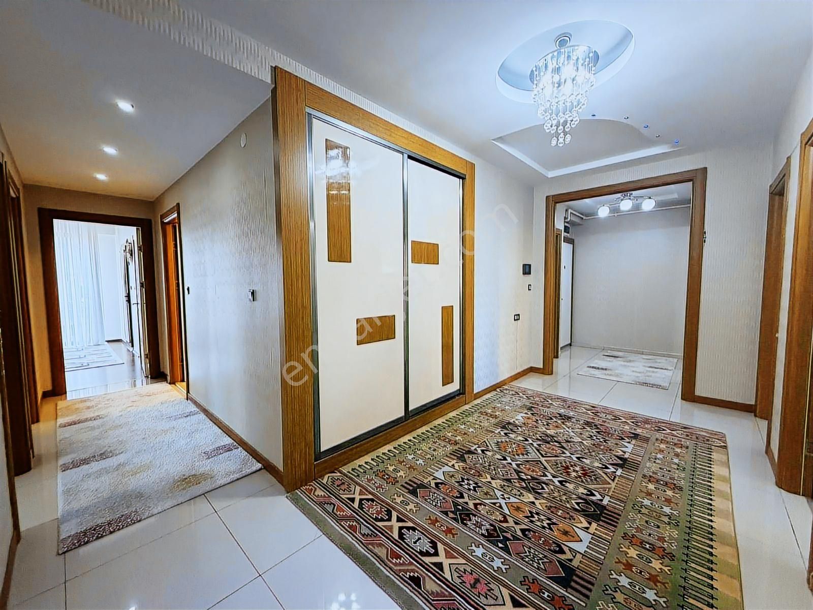 Tekel Kavşağında Geniş Ailelere Özel 4+1 Masrafsız Daire - Görsel 2