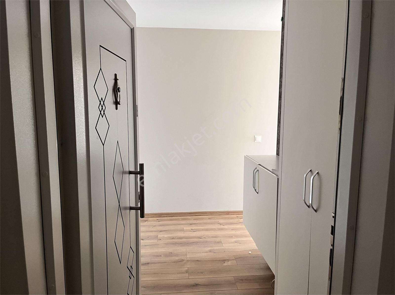 Kiralık Daire 2+1 Kızılarık Mahallesi Cadde Üzeri - Görsel 14