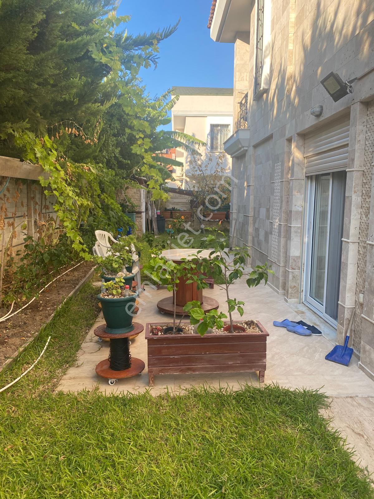 Çeşme Ilıca Yıldızburnu Mevkiine Yakın Sezonluk Kiralık Villa - Görsel 25