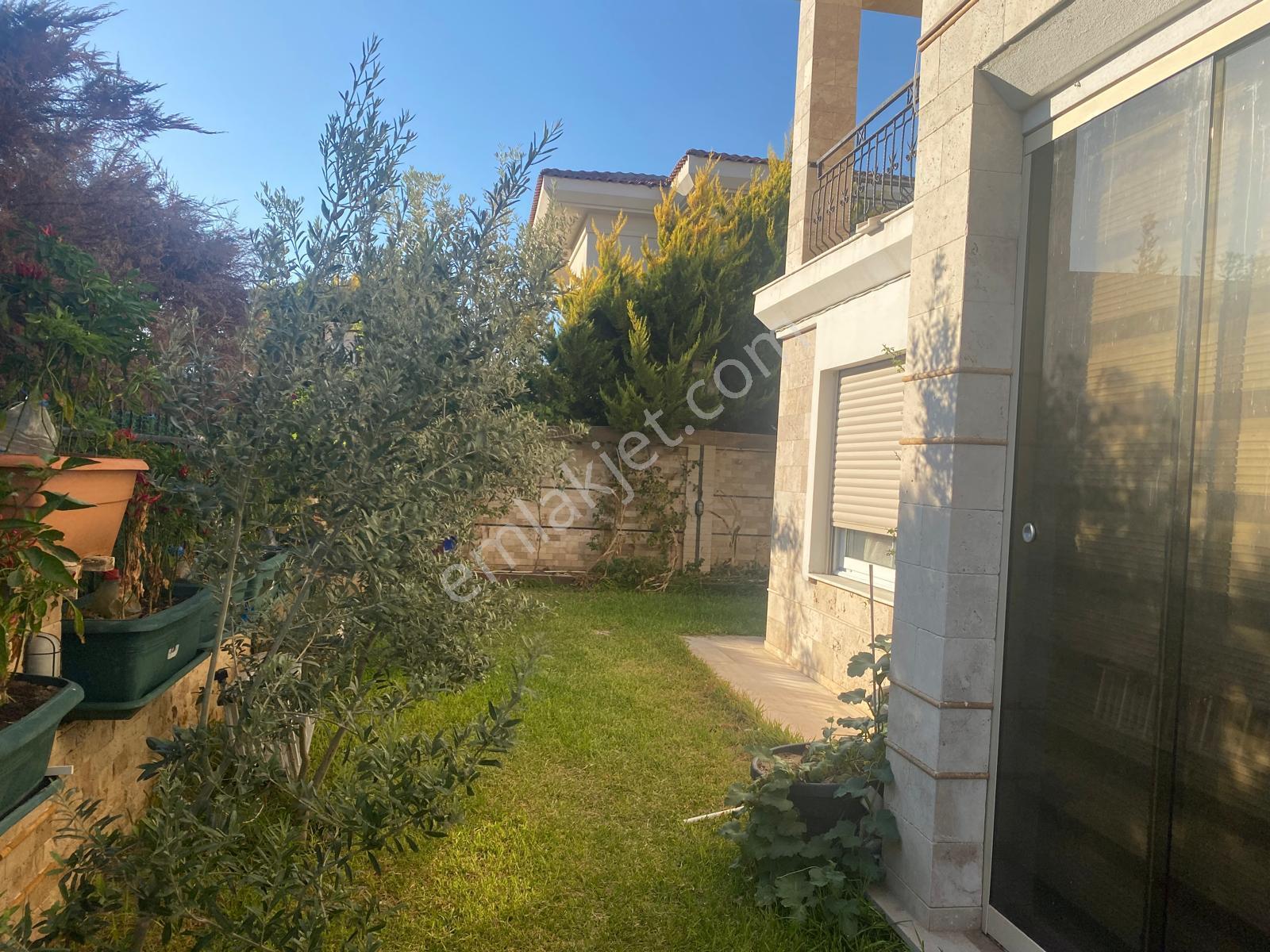 Çeşme Ilıca Yıldızburnu Mevkiine Yakın Sezonluk Kiralık Villa - Görsel 4