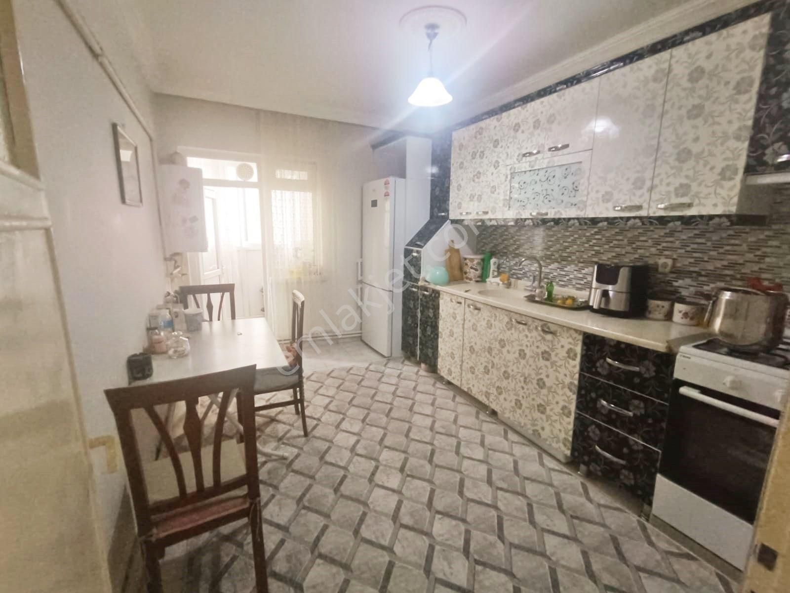 Sincan Atatürk Mhde 2+1 Yüksek Giriş Kat Konumunda Yapılı Balkonlu Daire - Görsel 3