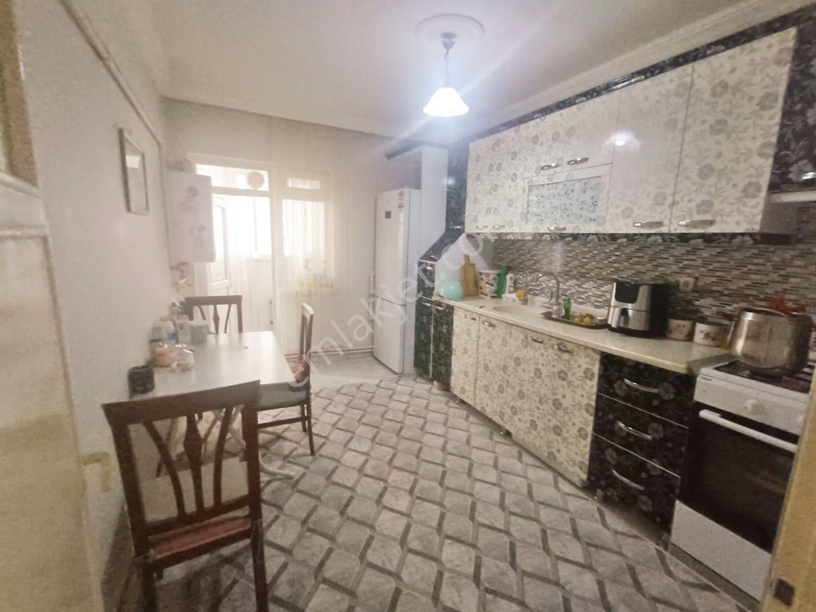 Sincan Atatürk Mhde 2+1 Yüksek Giriş Kat Konumunda Yapılı Balkonlu Daire - Görsel 2