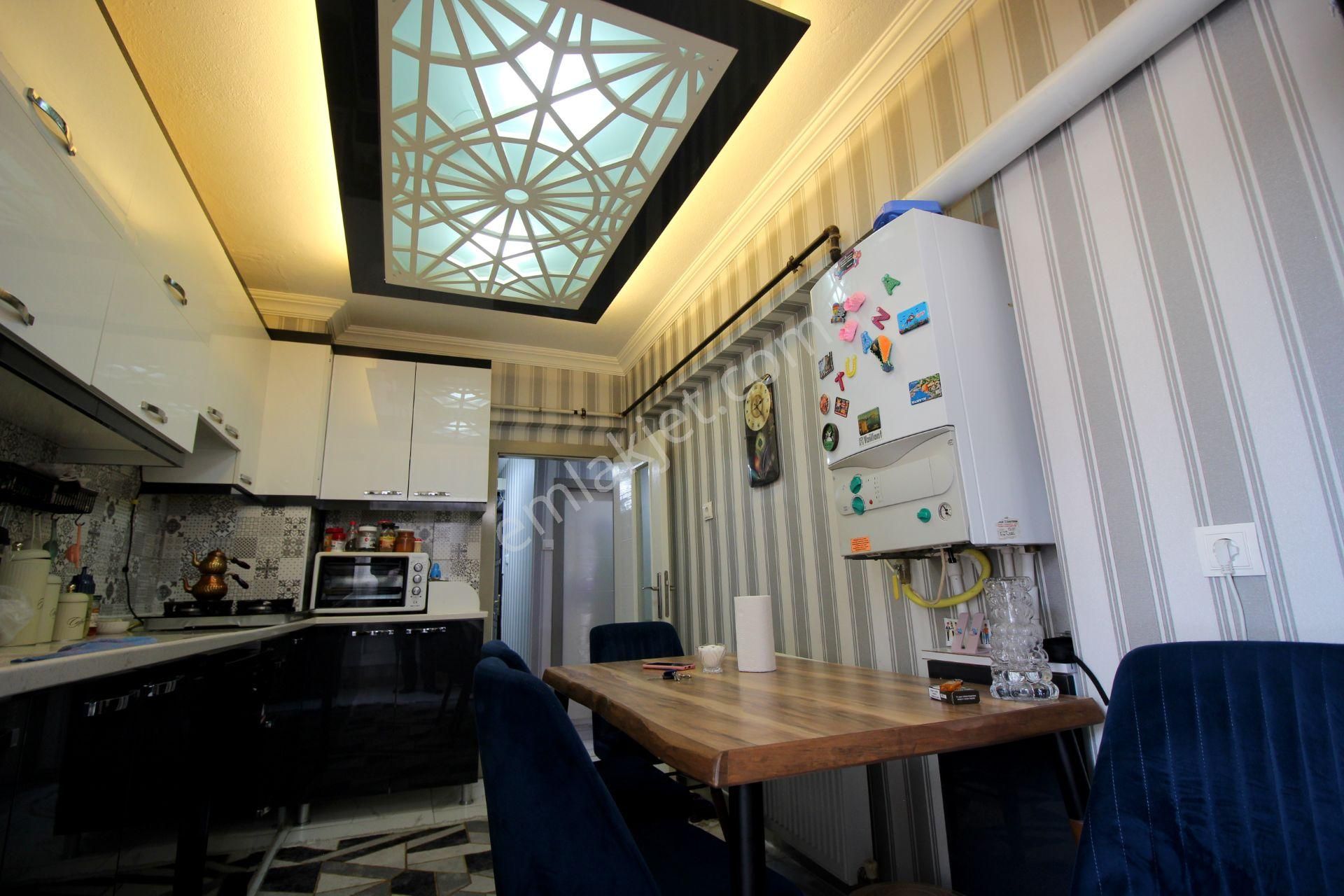 Emre Emlak'tan Cadde Üzeri Lüks Yapılı 2+1 Satılık Daire - Görsel 18