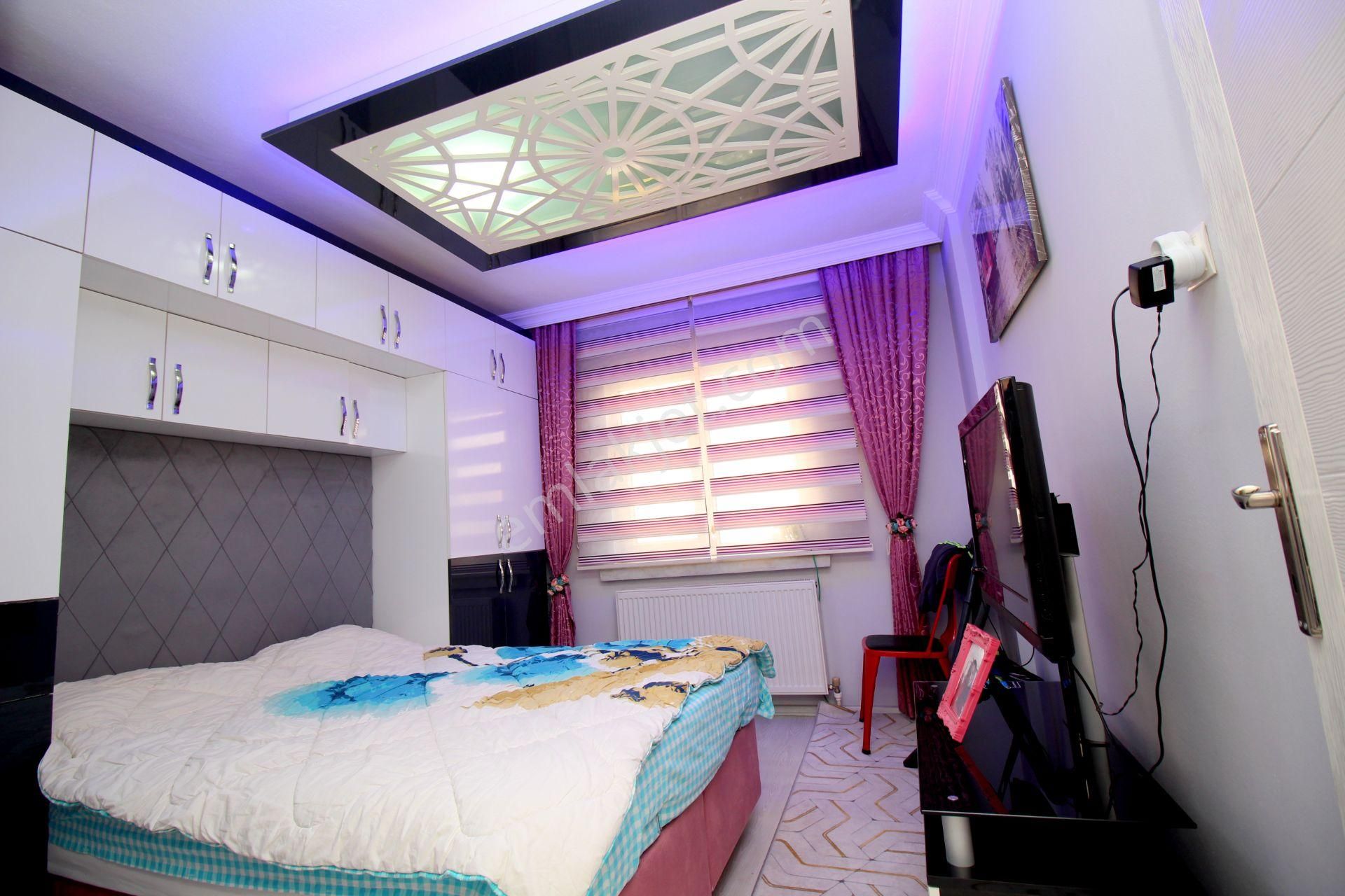 Emre Emlak'tan Cadde Üzeri Lüks Yapılı 2+1 Satılık Daire - Görsel 25