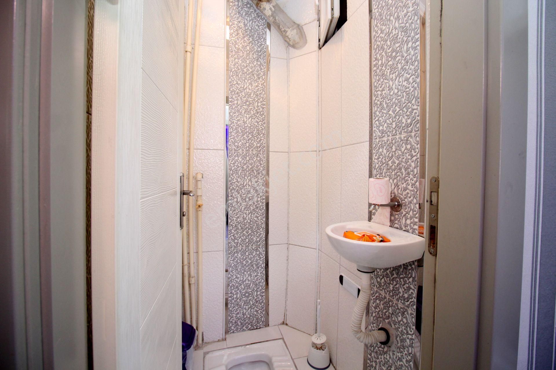 Emre Emlak'tan Cadde Üzeri Lüks Yapılı 2+1 Satılık Daire - Görsel 29