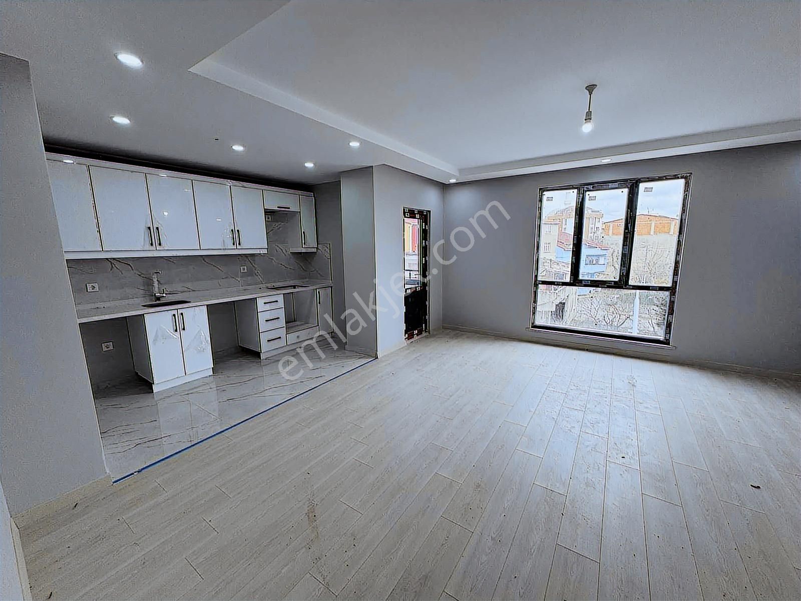 Bolluca Emlak Kiralık 1+1 Daire Mavigöl Mah. Sıfır Arakat Daire