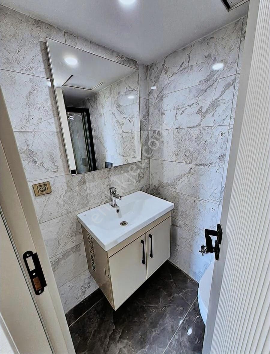 Tetik Emlak'tan Mehmetakifte 3+1 Kapalı Mutfak Geniş Oturumlu - Görsel 18