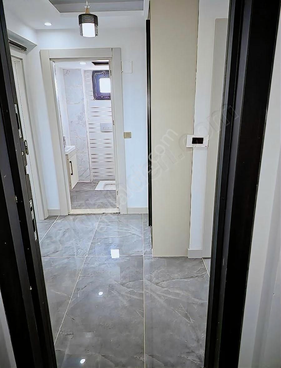 Tetik Emlak'tan Mehmetakifte 3+1 Kapalı Mutfak Geniş Oturumlu - Görsel 2