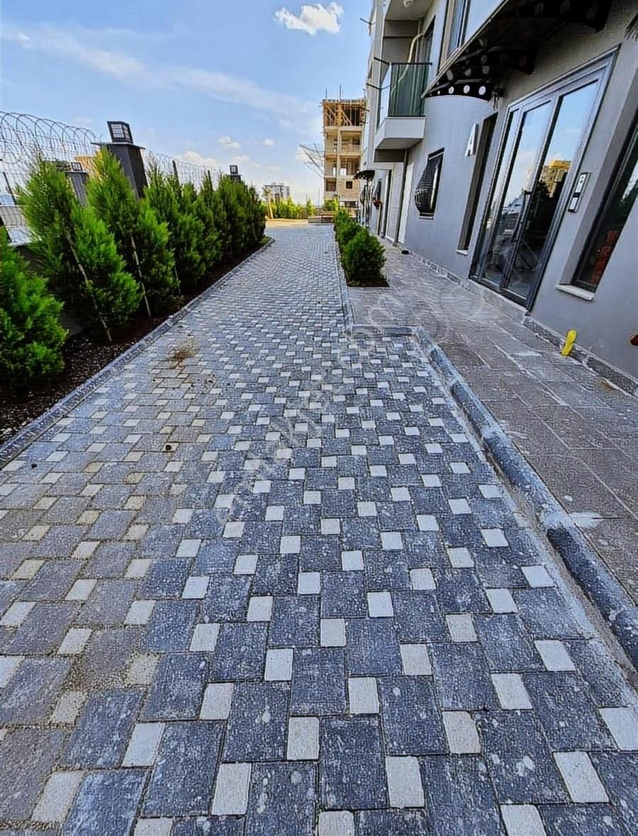 Tetik Emlak'tan Mehmetakifte 3+1 Kapalı Mutfak Geniş Oturumlu - Görsel 10