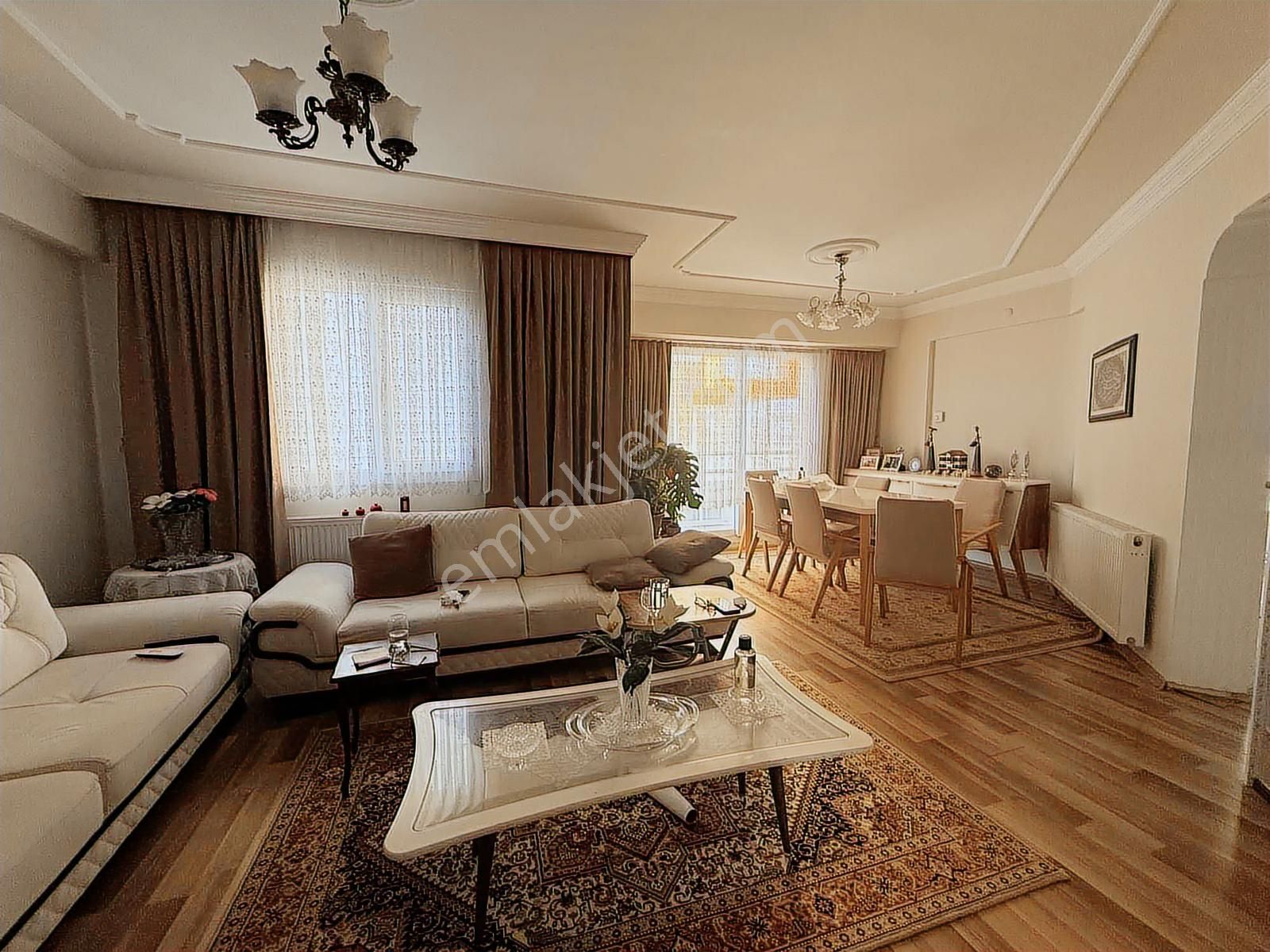 Torbalı Mah. Harika Konumda 3+1 Ara Kat 2 Banyolu Satılık Daire - Görsel 20