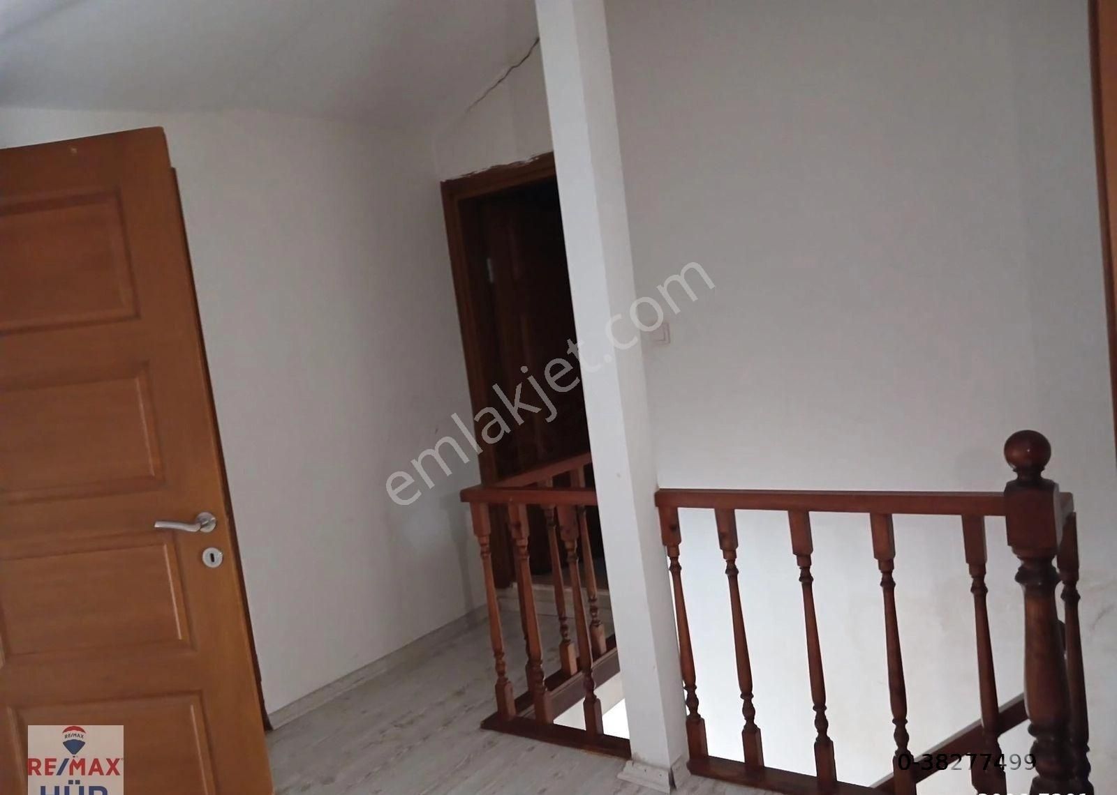 Re/max Hür'den Maltepe'de Şehir Manzaralı 5+1 Çatı Dublex - Görsel 10