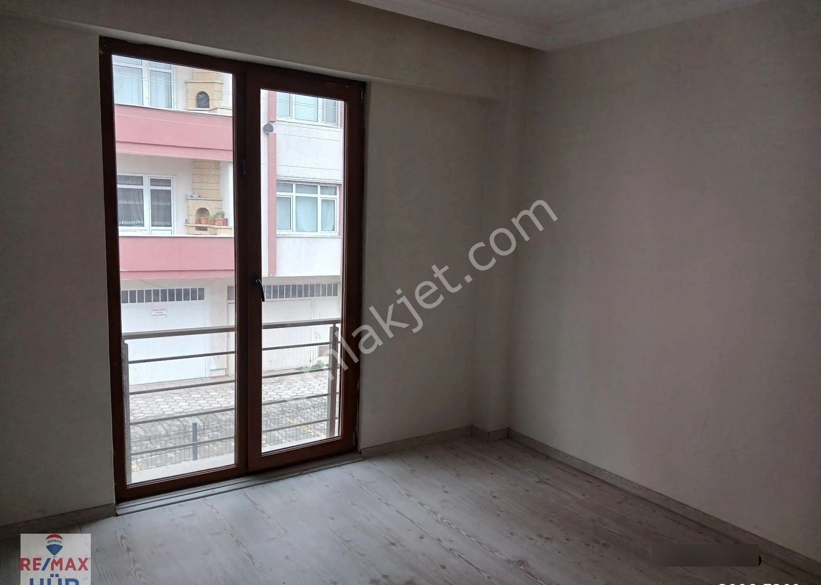 Re/max Hür'den Maltepe'de Şehir Manzaralı 5+1 Çatı Dublex - Görsel 3