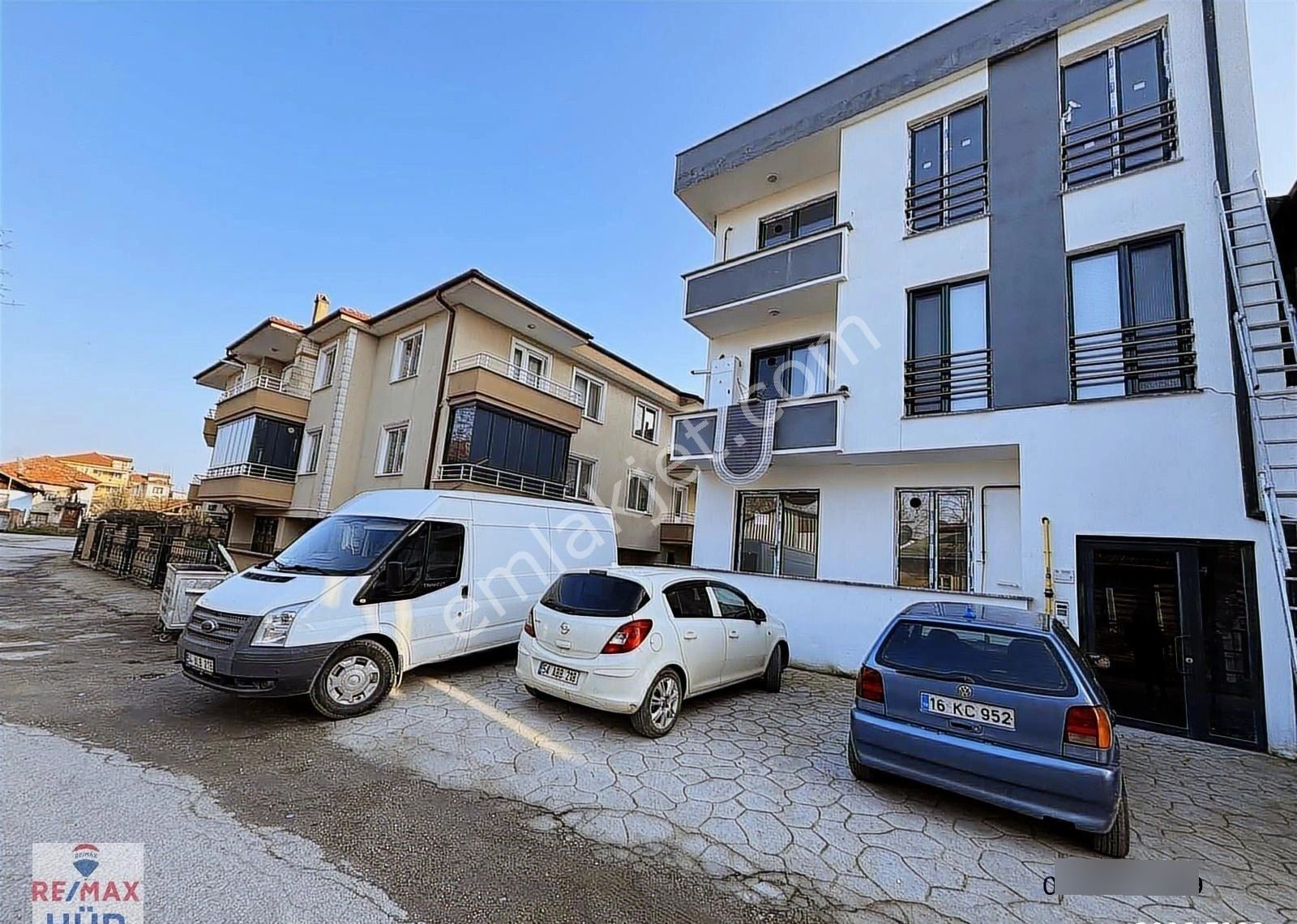Remax Gamze Topçu'dan Kiralık 3+1 Yeni Daire - Görsel 3