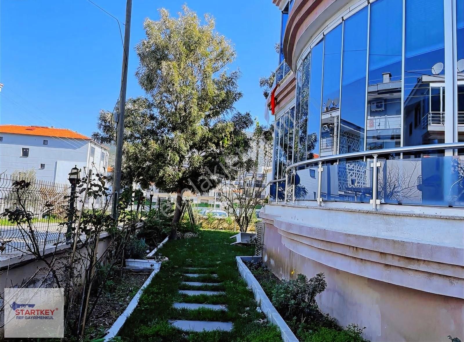 Yenifoçada Full Tadilatlı, Eşyalı Bahçe Katı 2+1 Daire - Görsel 15