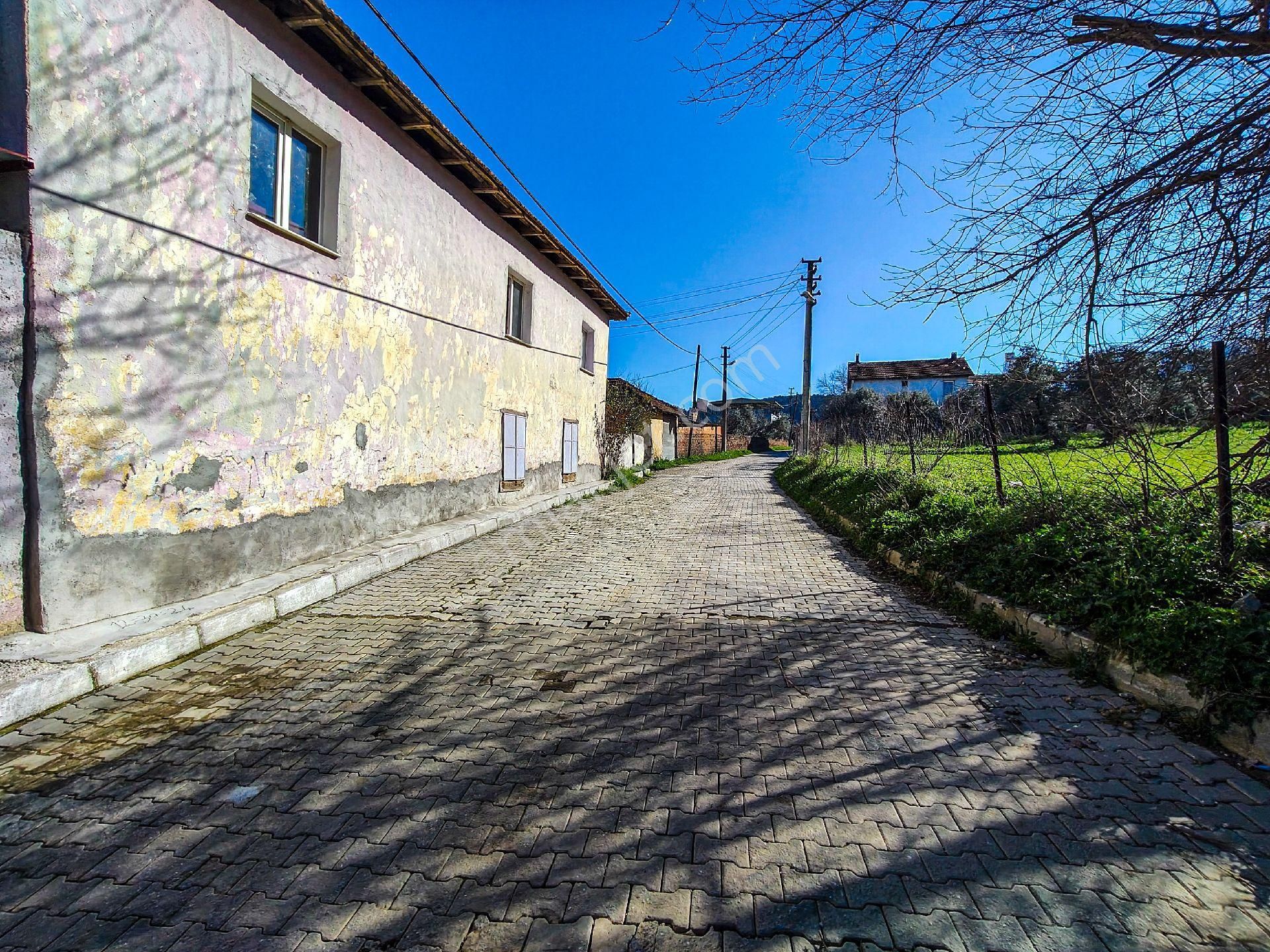 Ataköy'ün Kalbinde | 521m2 Tam Köşe İmarlı Arsa - Görsel 6