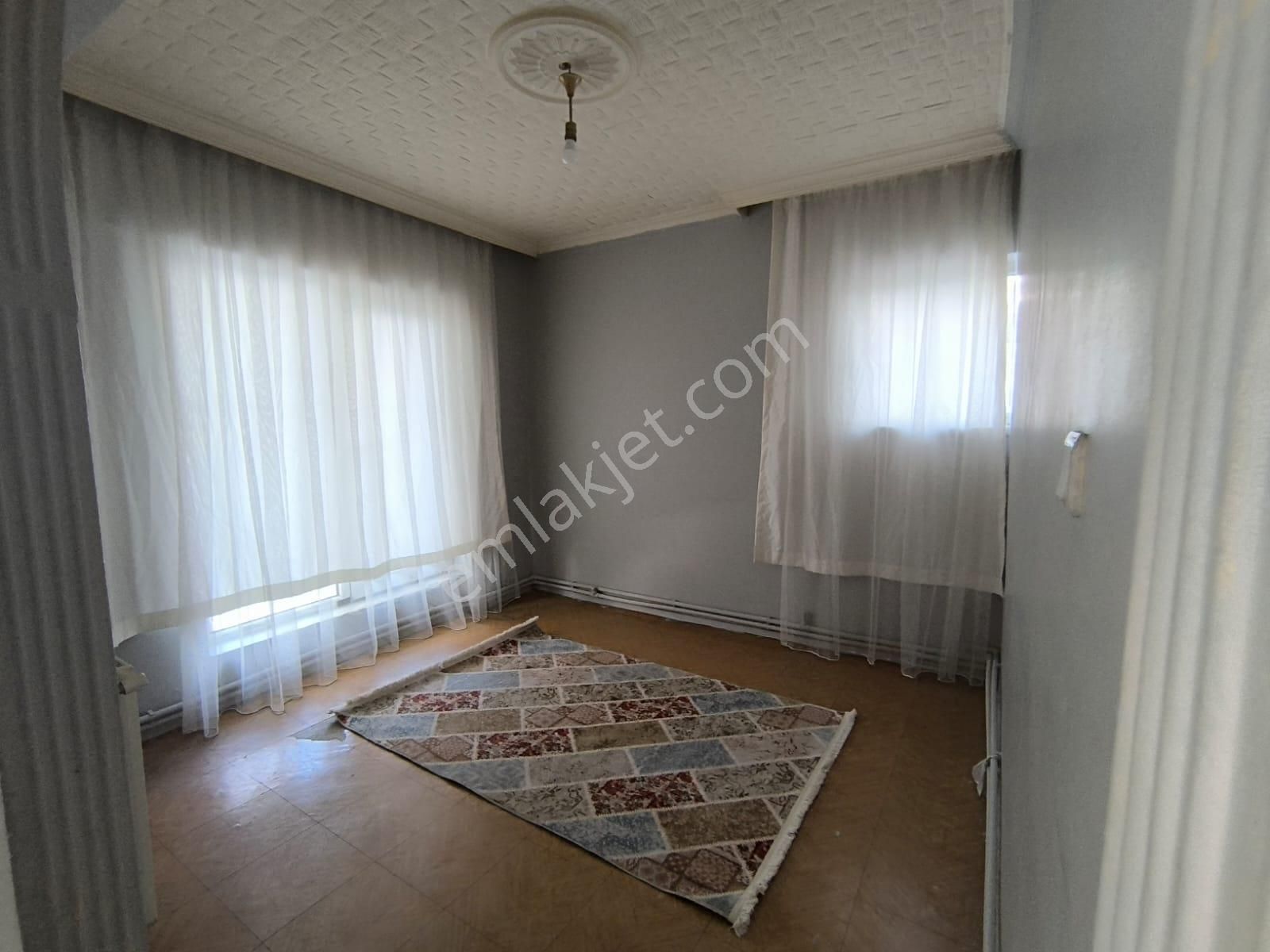 Yılmaz Gayrimenkulden Eşyalı Kiralık 3+1 Ön Cephe Masrafsız Hazır Kurulu Düzen - Görsel 19