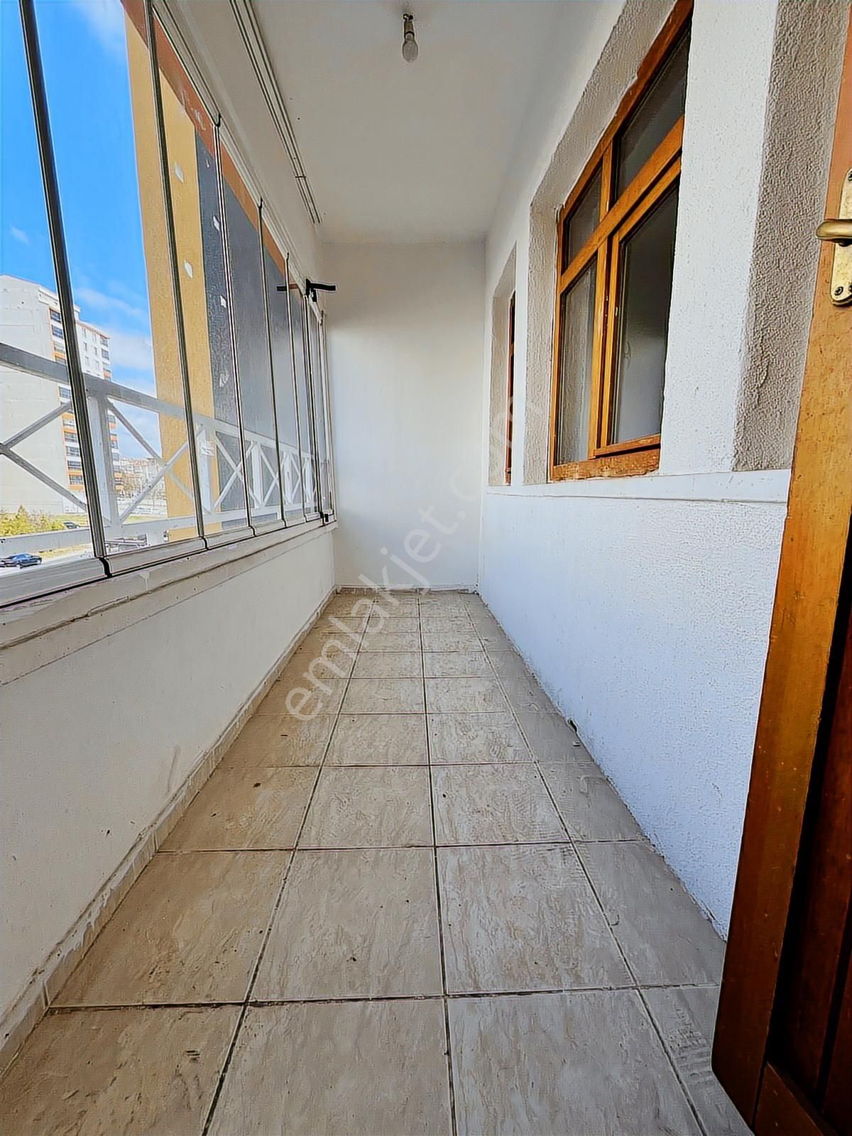 Sincan Mevlana Mah. Kiralık Ara Kat Merkezi Konum 3+1 Daire - Görsel 12