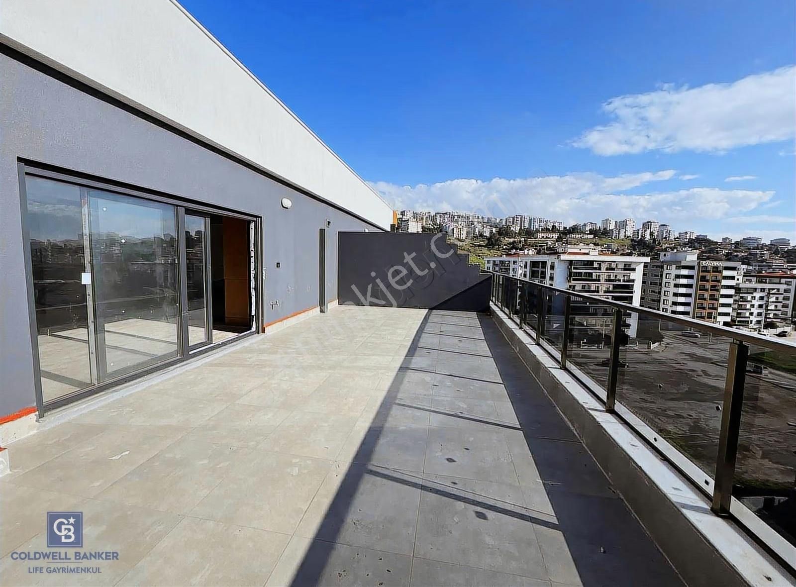 Azel Deluxe Sitesi Teraslı 2+1 Satılık Daire - Görsel 7