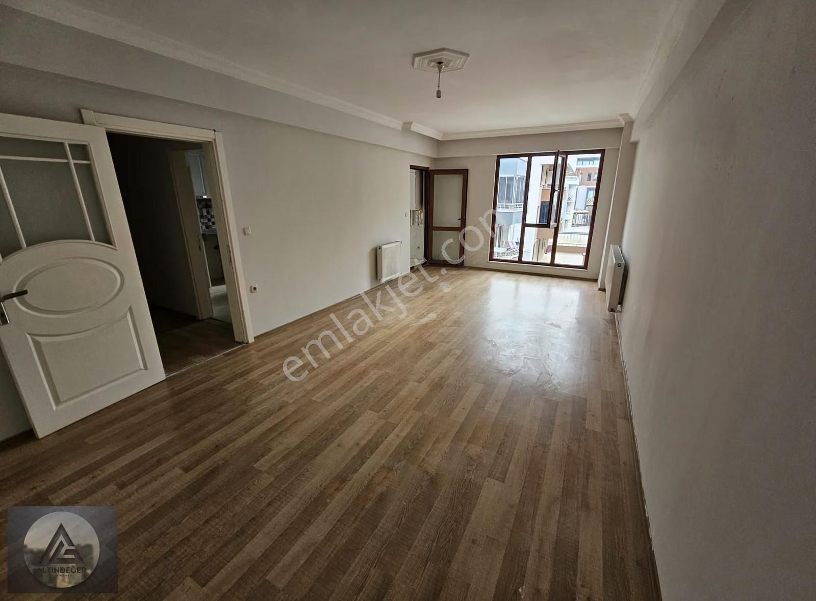 Altınova Merkez'de 5+1 Dubleks 2 Mutfaklı