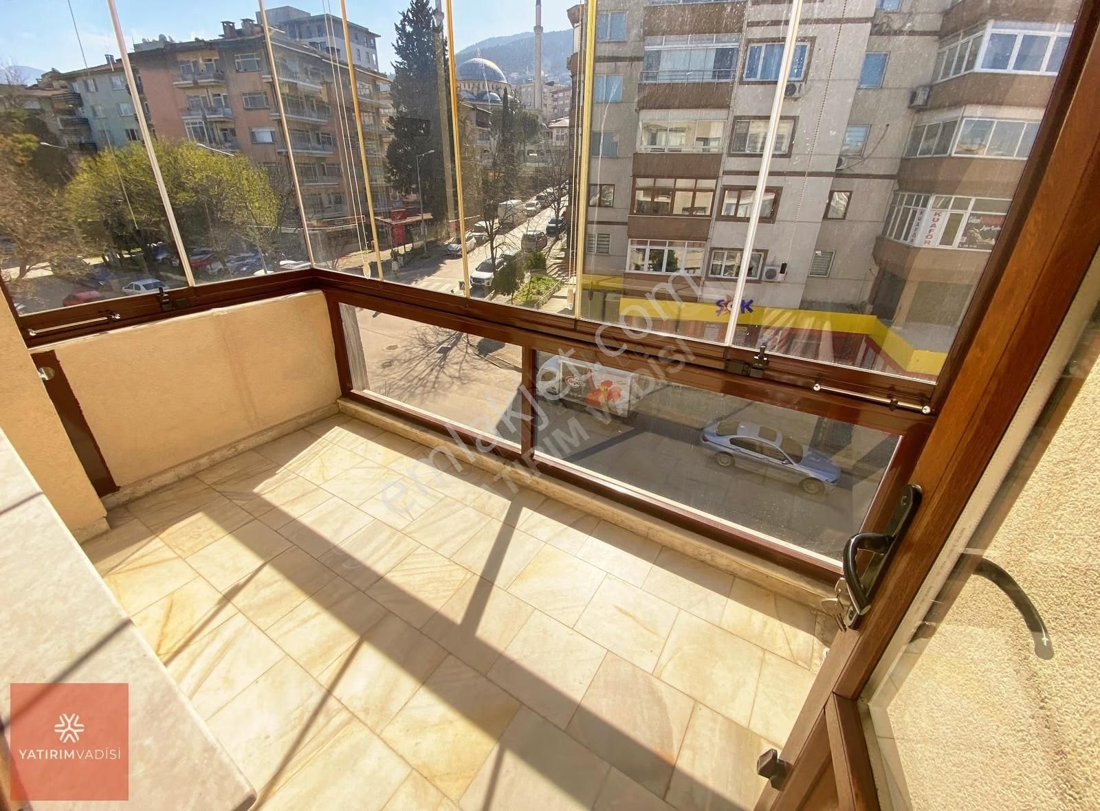 Kükürtlü'nün En İyi Lokasyonunda Eşyalı Metro 1 Dk 3+1 Daire - Görsel 15