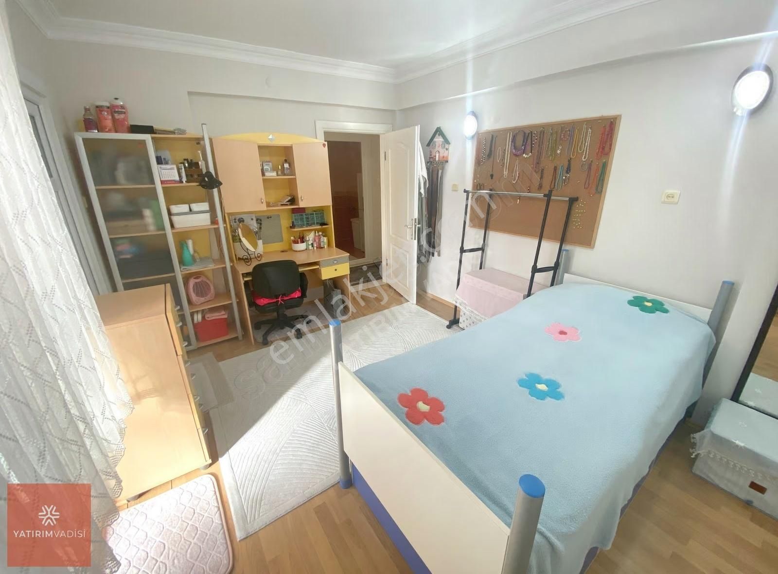 Akpınar'da Muhteşem Lokasyon Az Katlı 3+1 Kombili Satılık Daire - Görsel 3