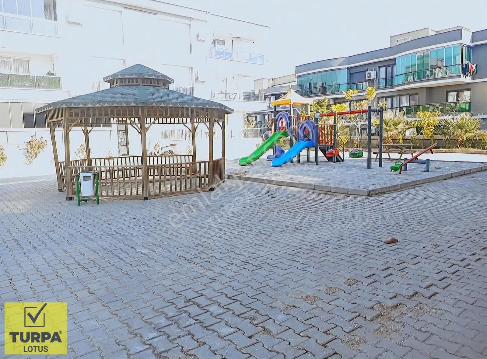 Merkezi Konumda, Komple Yenilenmiş, Havuzlu Sitede Kiralık 2+1 - Görsel 8