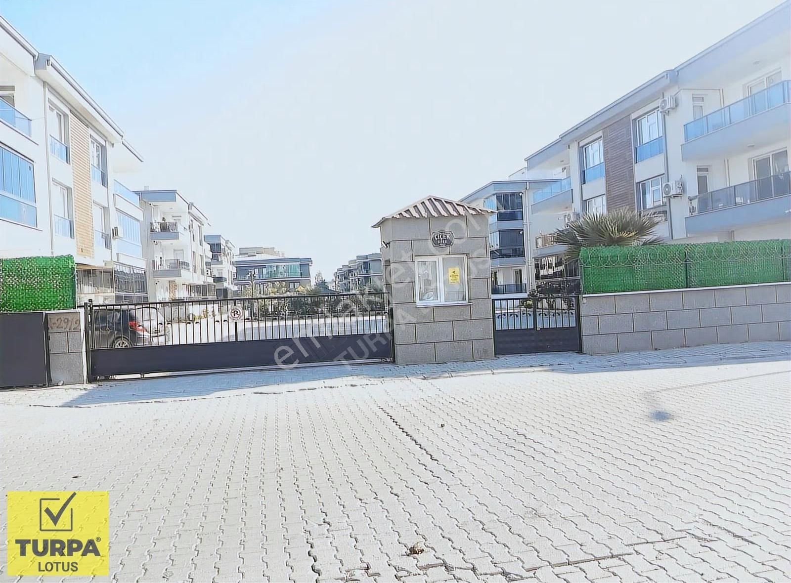 Merkezi Konumda, Komple Yenilenmiş, Havuzlu Sitede Kiralık 2+1 - Görsel 25