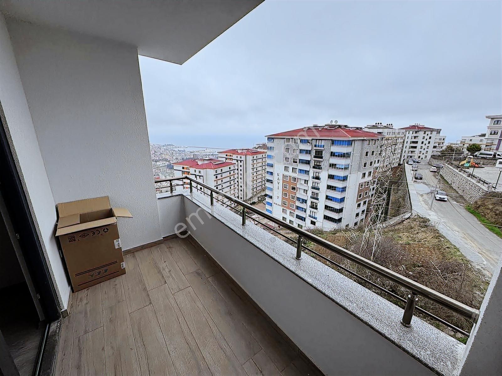 Üniversite Mahallesinde Sıfır Eşyalı Kiralık 1+1 Daire - Görsel 2