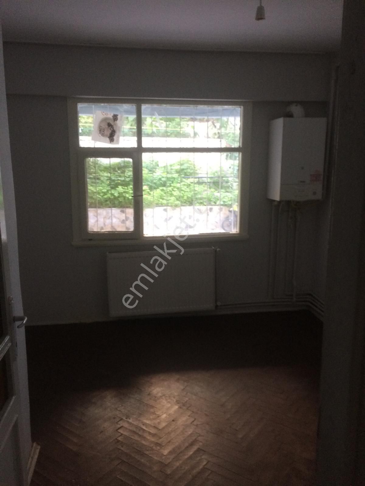 Akşenden Fatih Çapa Alişirnevai Sokakta 95m² 2+1 Bahçe Katı - Görsel 2