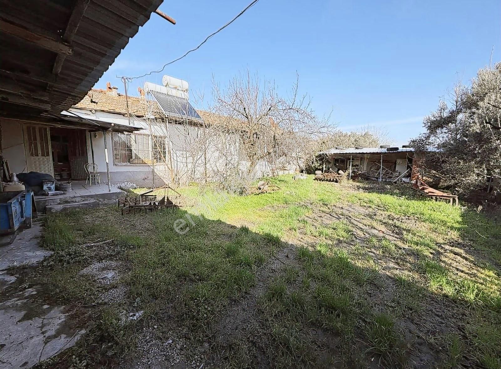 İki Haneli Müstakil Tapulu Köy Evi - Görsel 25
