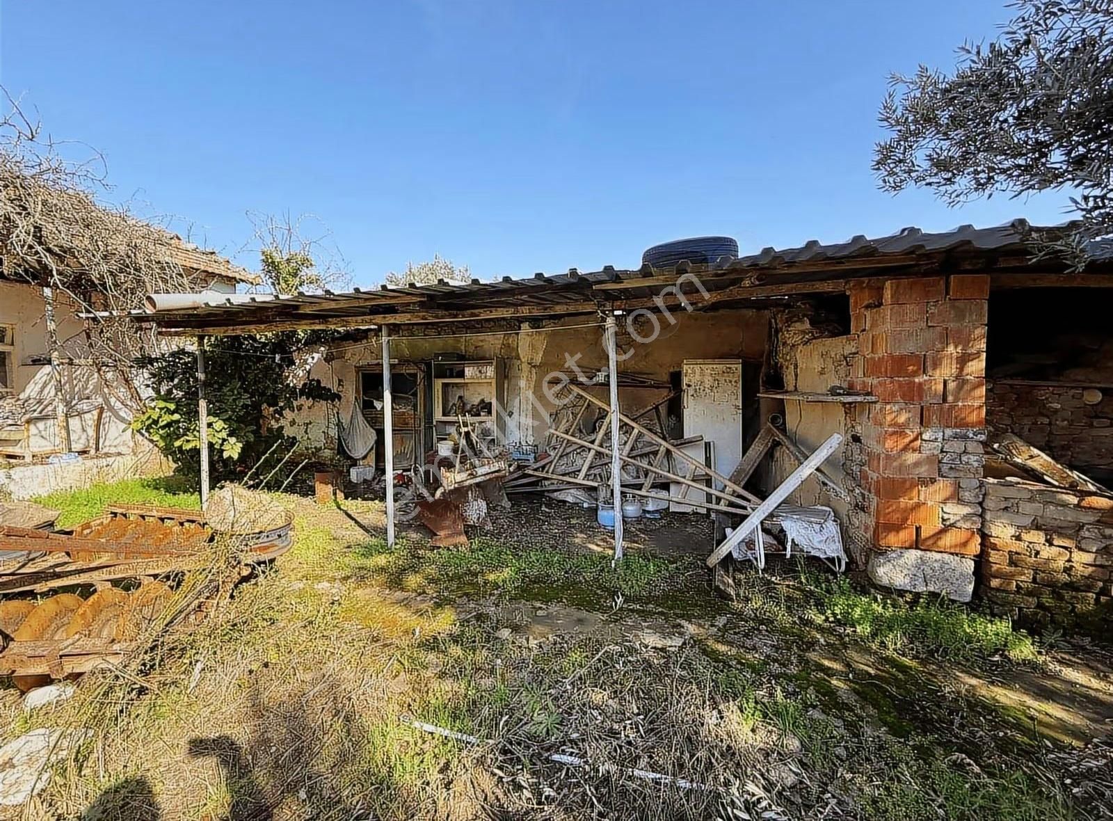 İki Haneli Müstakil Tapulu Köy Evi - Görsel 5