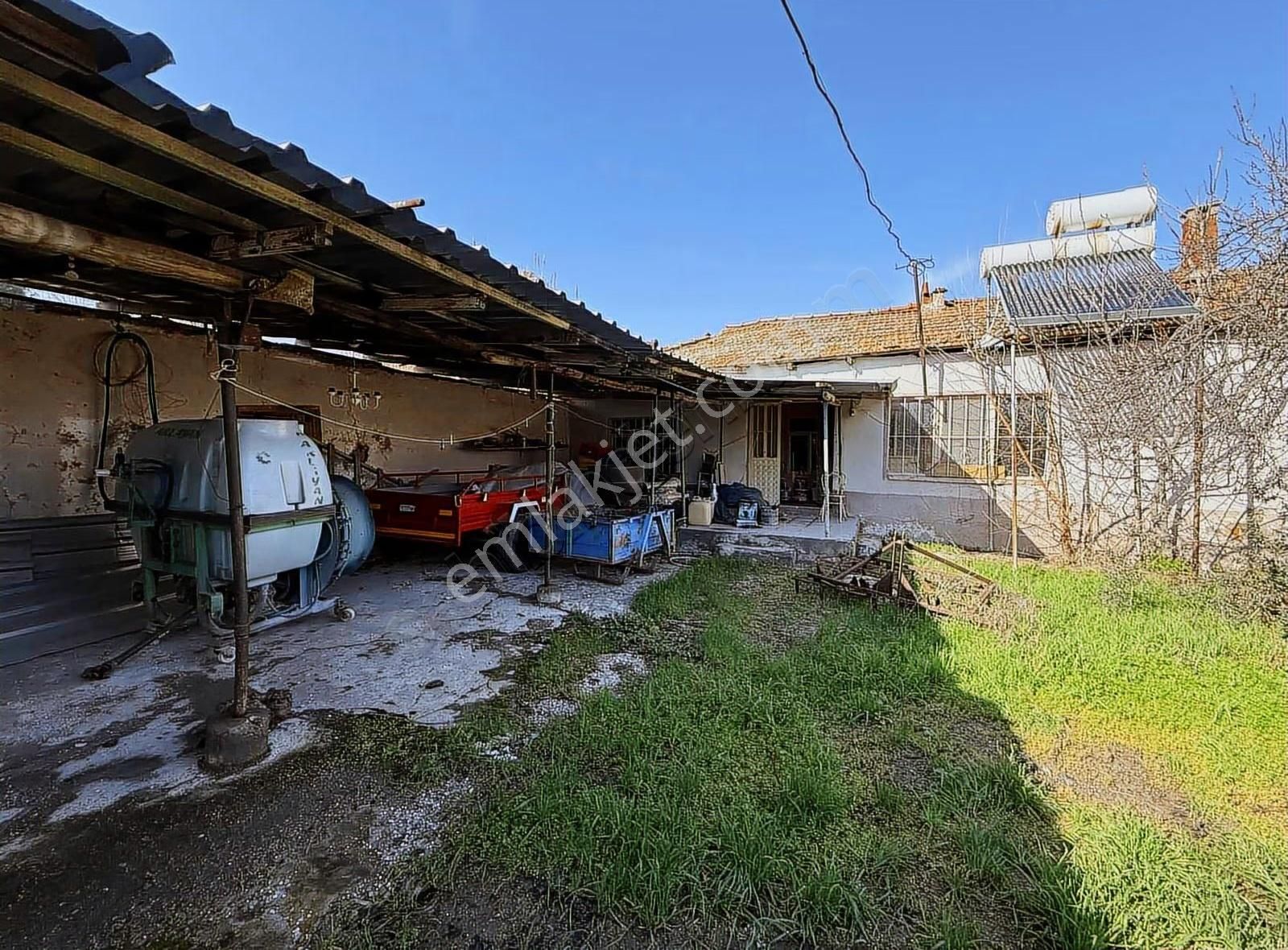 İki Haneli Müstakil Tapulu Köy Evi - Görsel 22